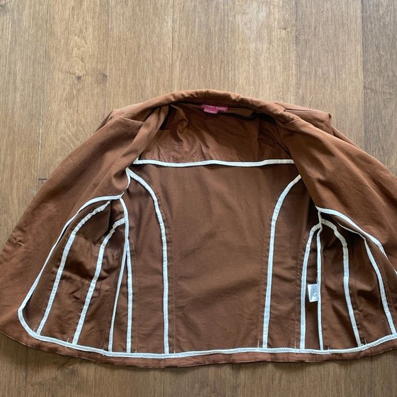 Short Blazer with asymetrical pocket detail Caramel  Brown Cotton - Picture 8 of 13